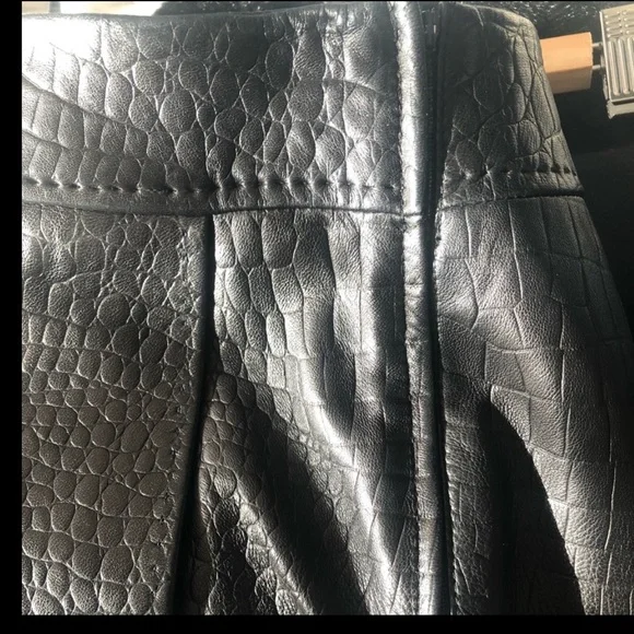 Max Mara black leather pencil skirt size 4